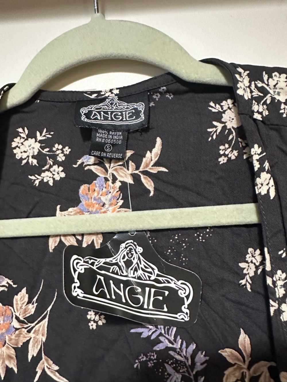 NWT Angie Floral Printed Kimono Small - Picture 2 of 4